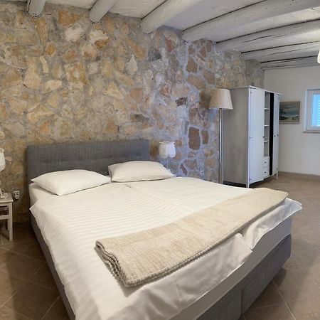 Villa Viden Apartments Tucepi Exterior photo