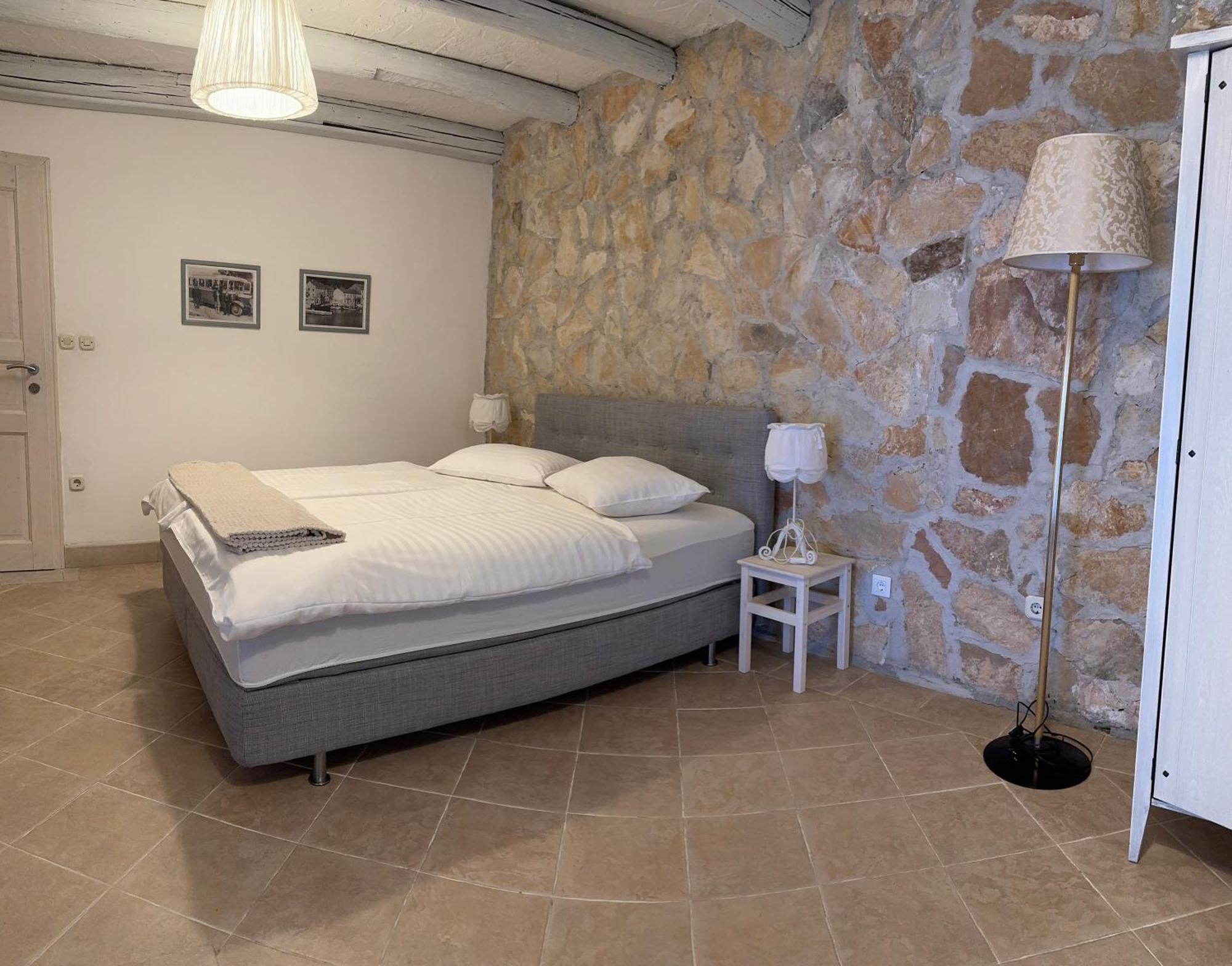 Villa Viden Apartments Tucepi Exterior photo